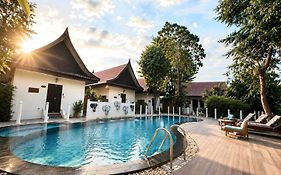 Pludhaya Resort & Spa